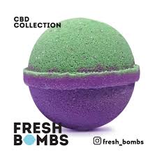 FRESH BOMBS CBD BATH BOMB PEACE & LOVE